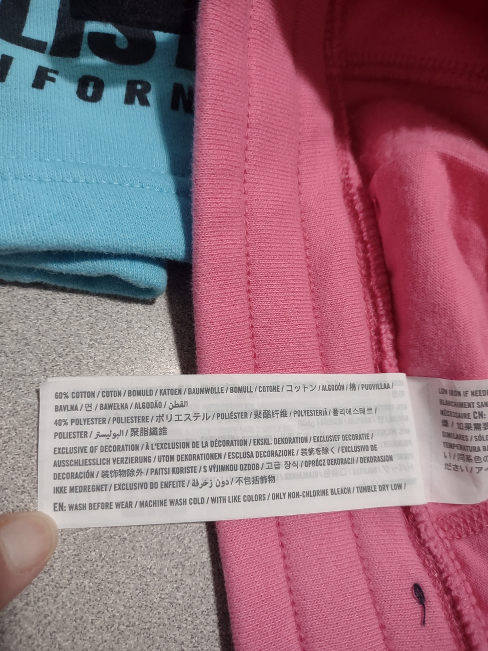 Hollister Sz.M Two-Pack Logo Shorts in Aqua & Pink - Picture 5 of 12